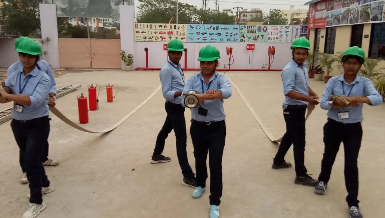 PG Diploma vs MBA in Safety Management: Which Fits You? (2026)